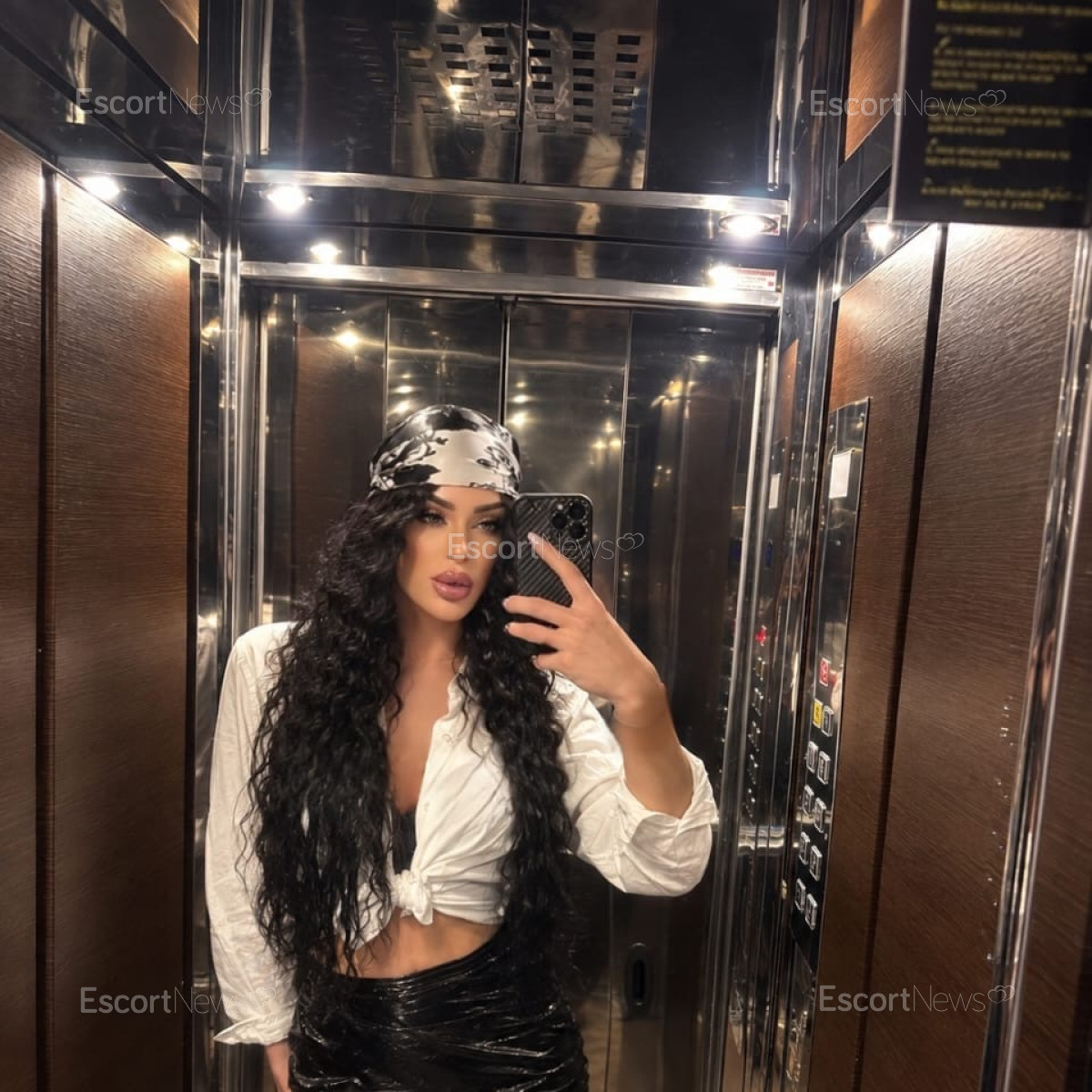 GODDES EVELYN