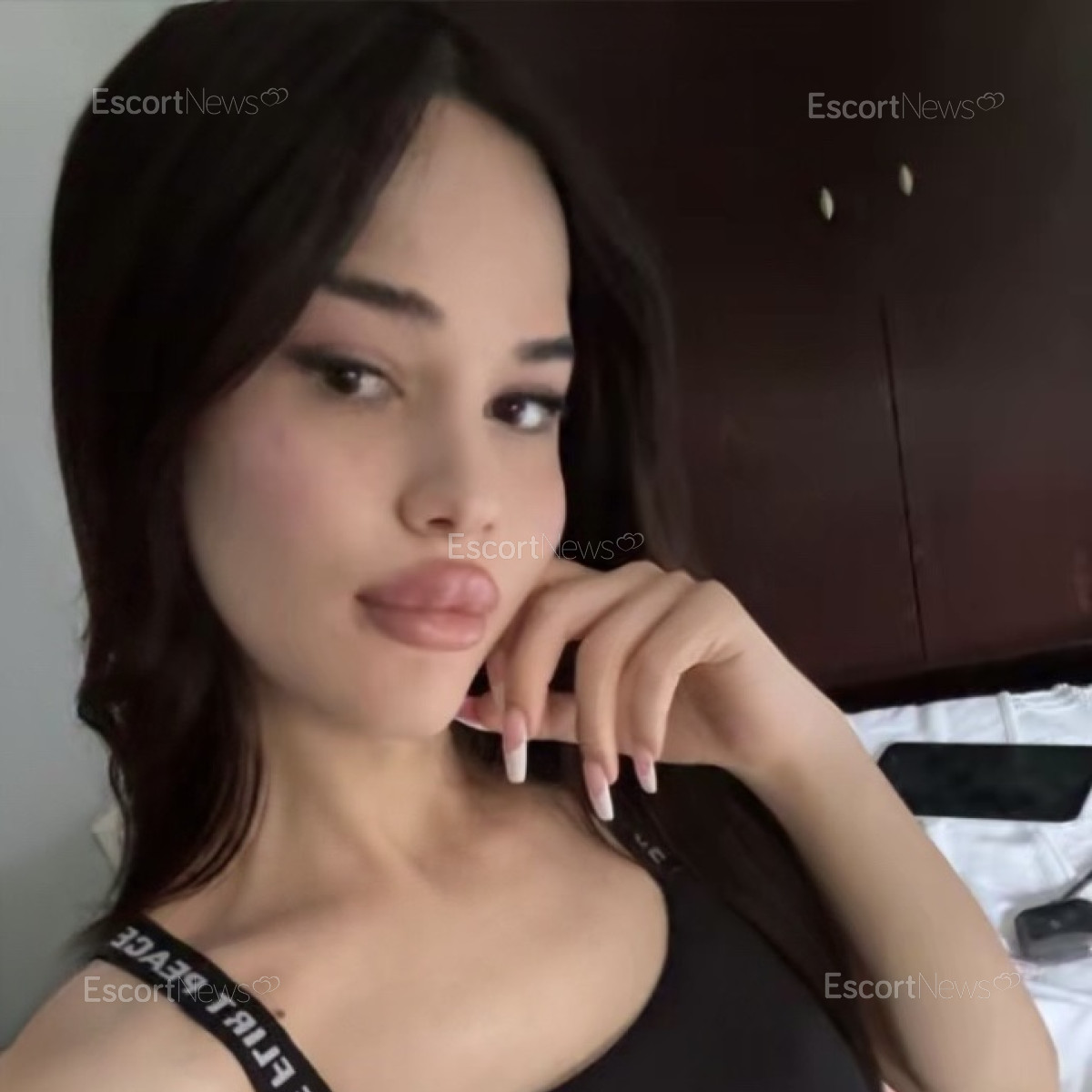 Bella 