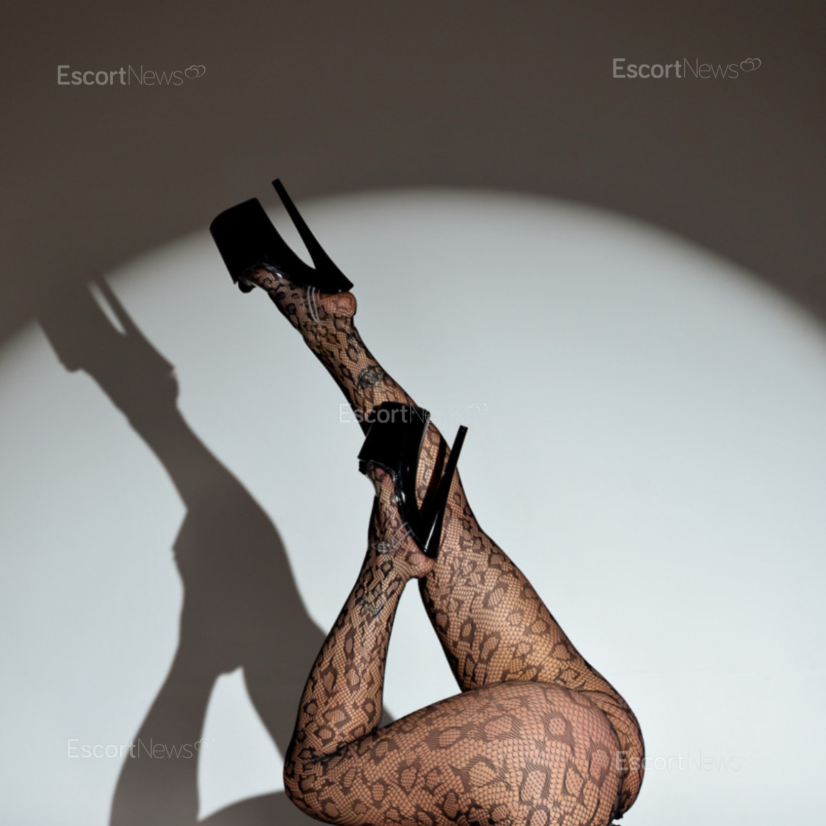 JESSICA ROSE 