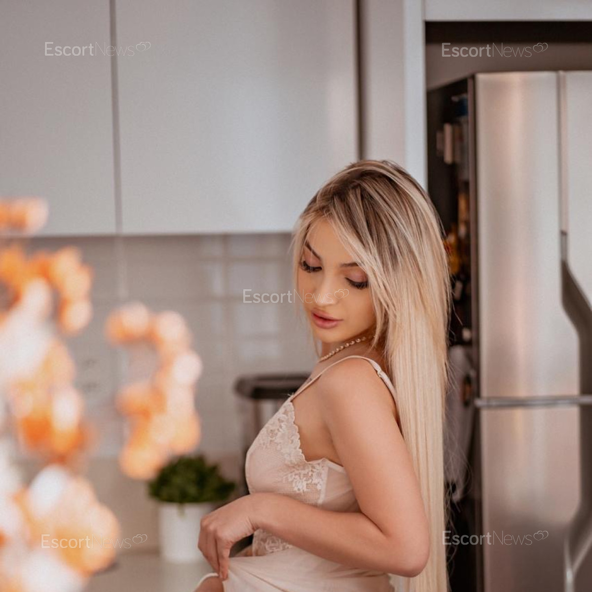 Lola Angel