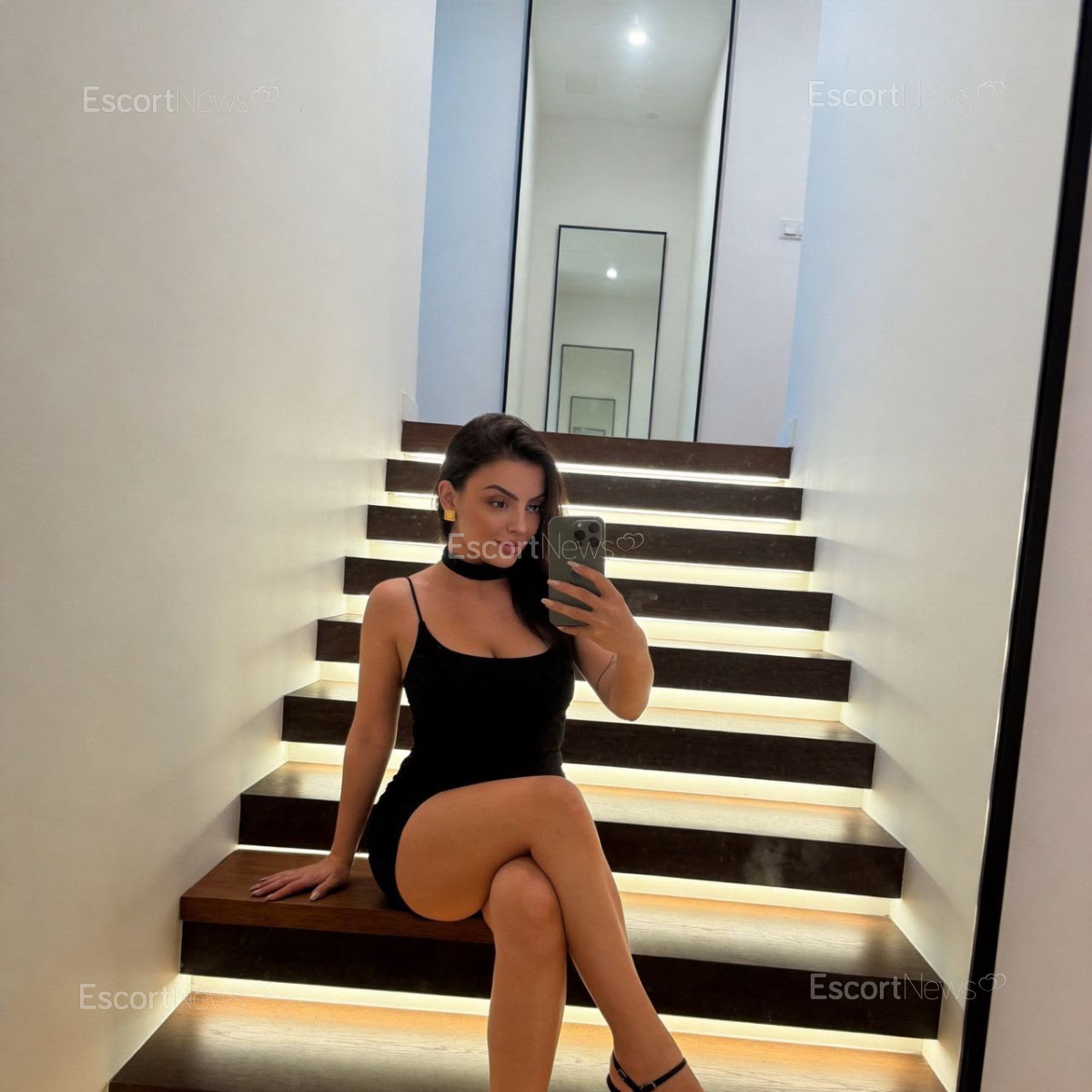 Polly Fernandes