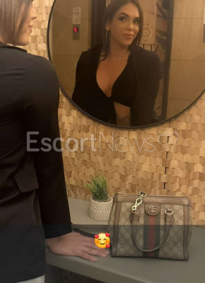 Profile image example