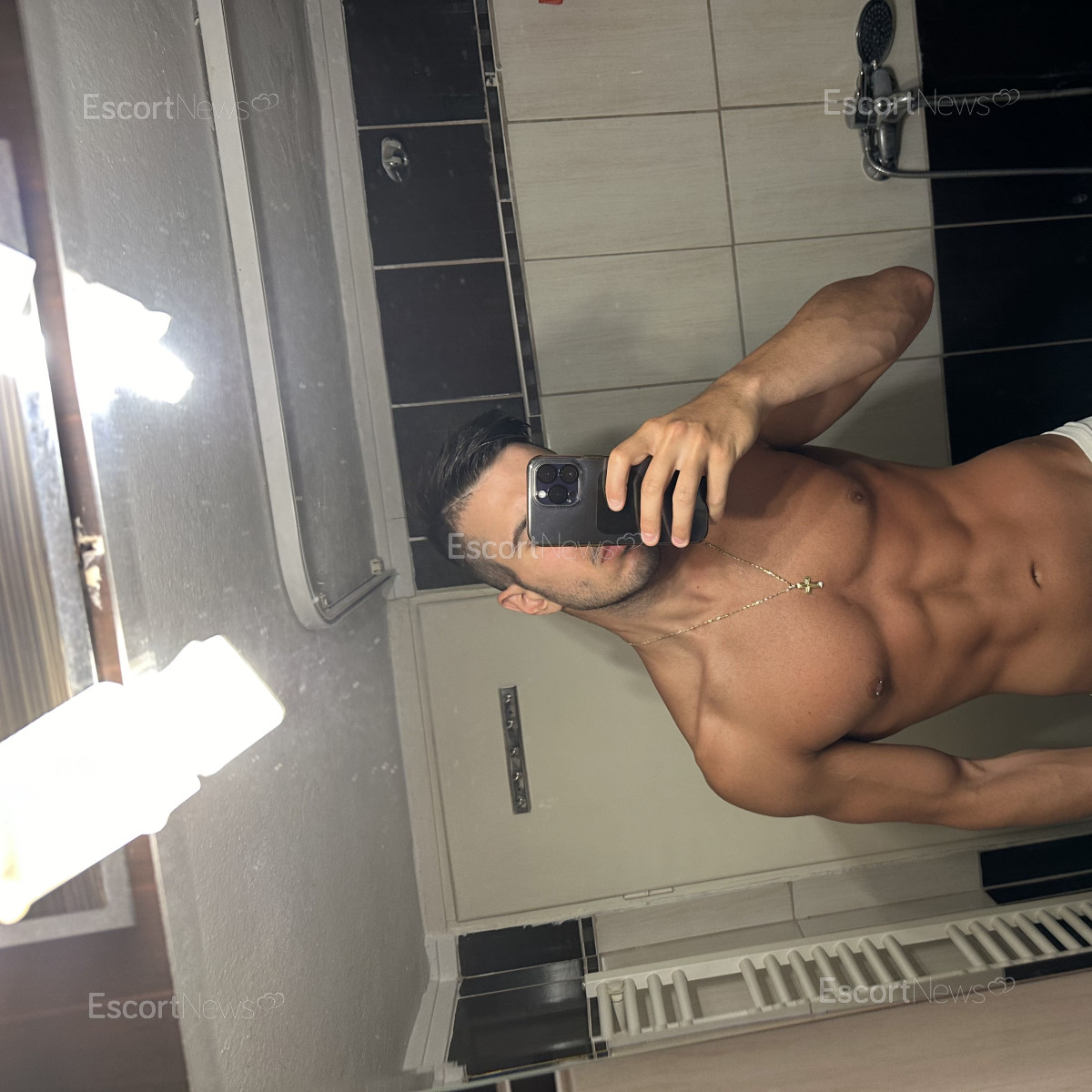 Tom