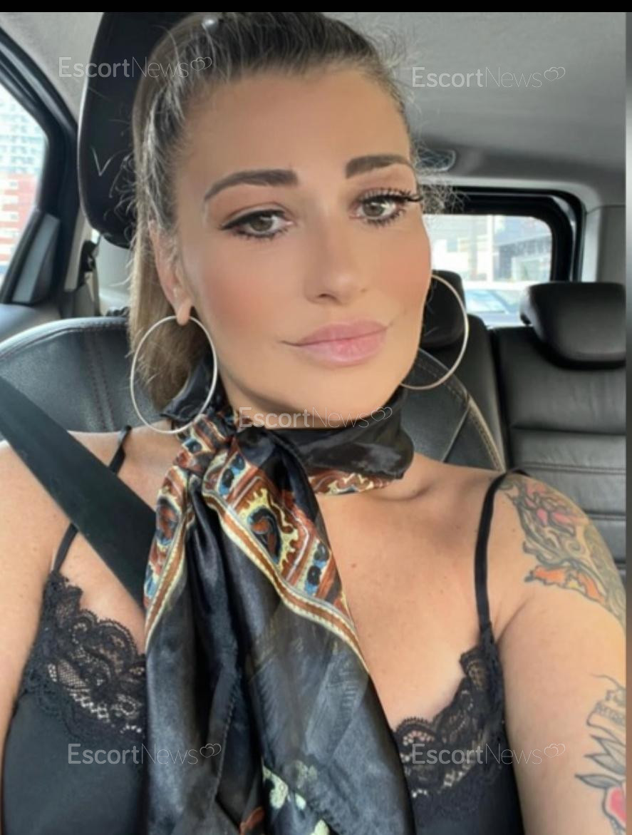 Sophie Conti 