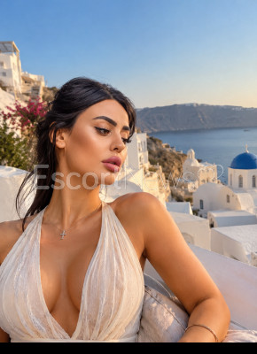 I am sweet girl and sexy