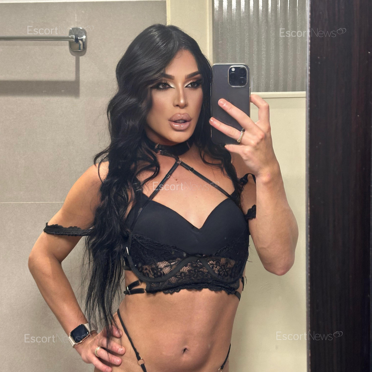 Evelyn Luxe