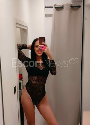 Passionate caresses and many orgasms