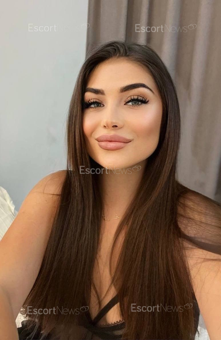 Aurora__ Hot