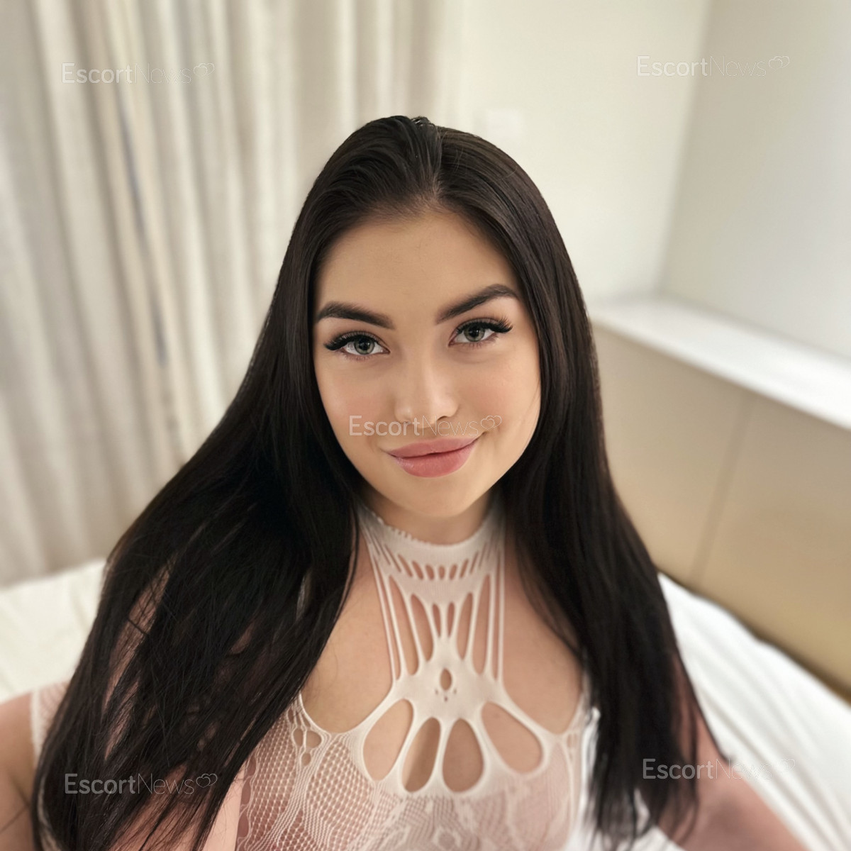 Aurora__ Hot