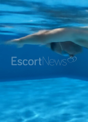 Be treated like a Greek Goddes 