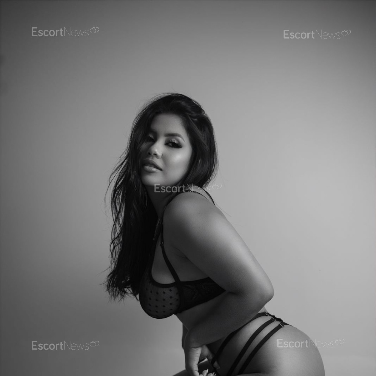 LARISSA VIP