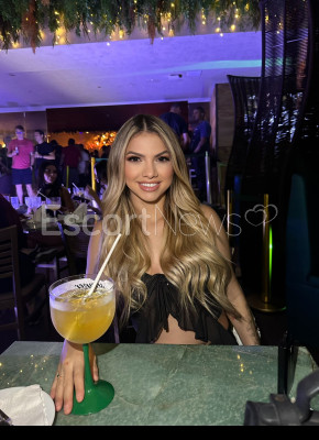 THE MODELS F*CKS BETTER ??✨