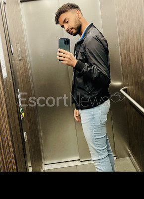 22cm of Deep Pleasure | Massage & More