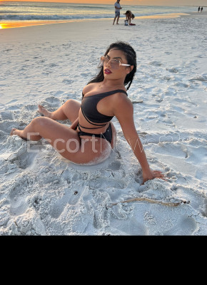 Luxury Brazilian ?? Natural Curves ? 