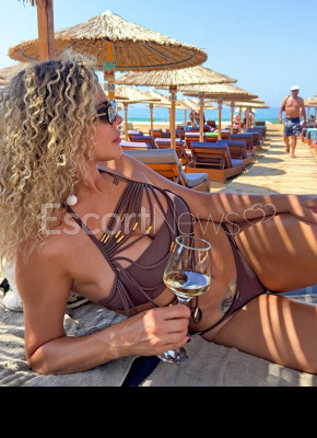 SEXY BRAZILIAN BLANCA