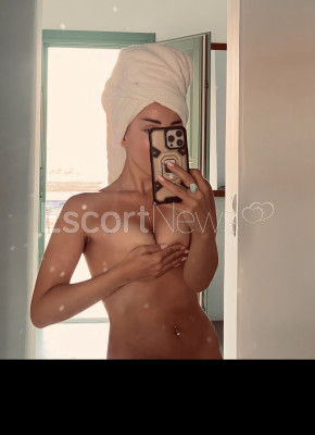 Profile image example