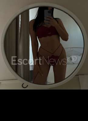  ONLY YOURS.100% real photo