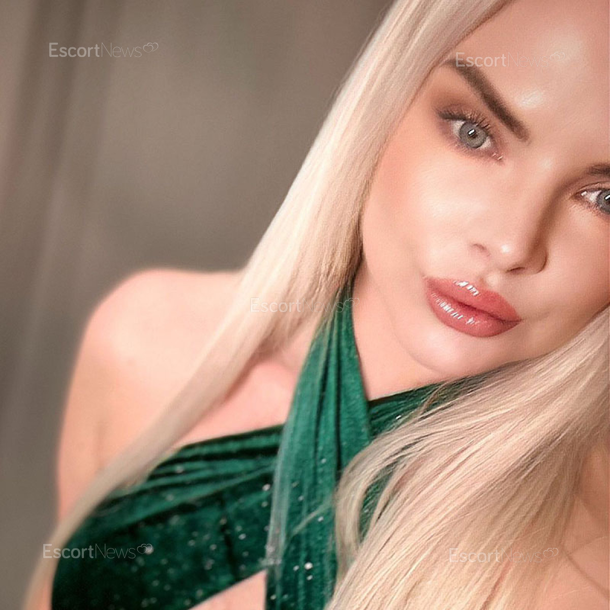 Aliki Hot Babe