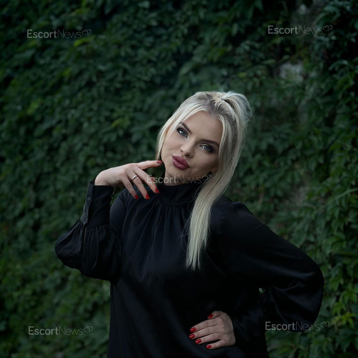 Aliki Hot Babe