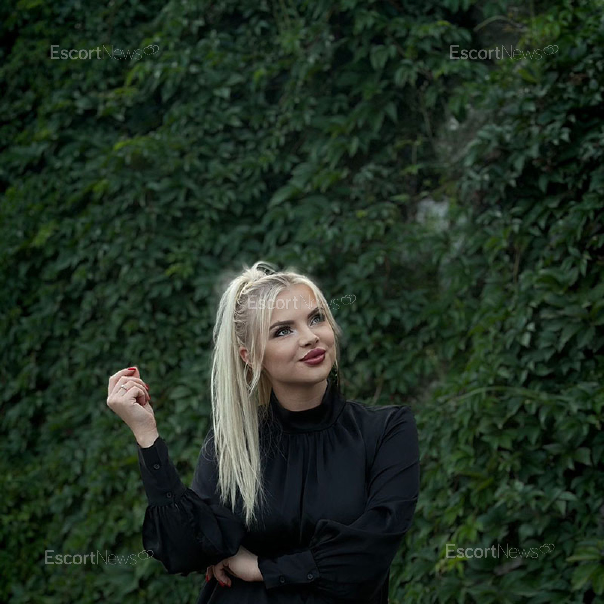 Aliki Hot Babe