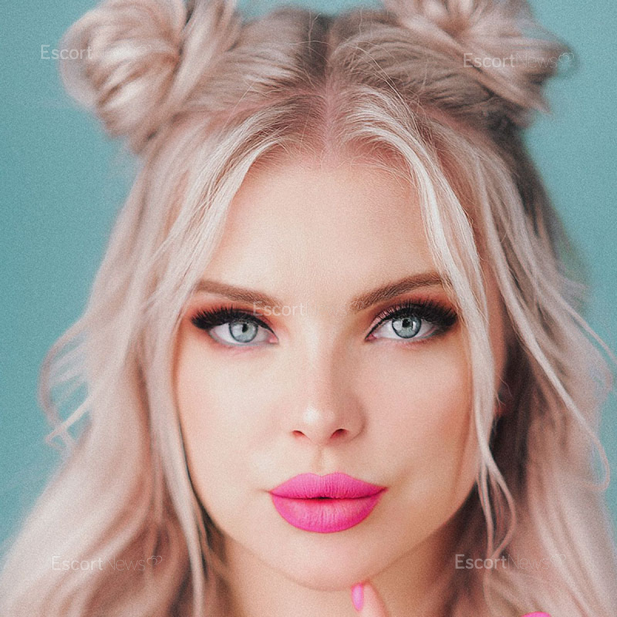 Aliki Hot Babe