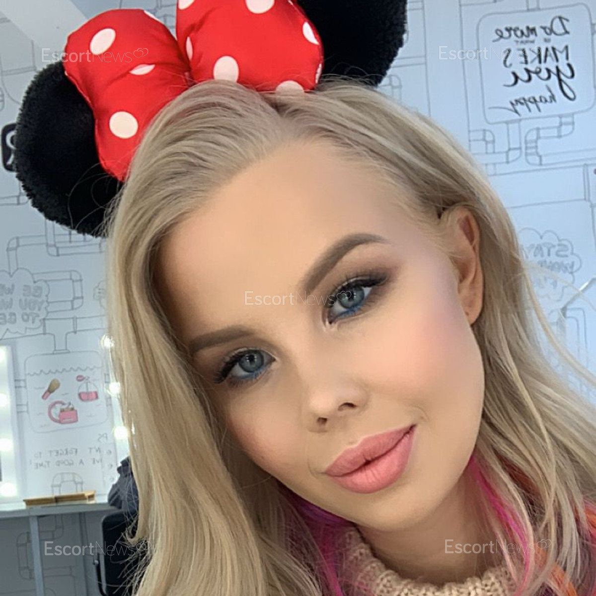 Evelin Super Hot