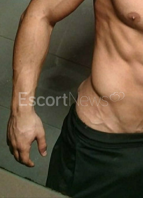 Hot 24 years old spartan male